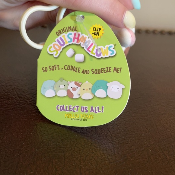 RONNIE THE COW 3.5” CLIP NWT KEYCHAIN SQUISHMALLOW - Picture 3 of 4